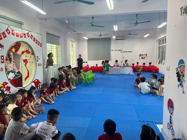 Trạm y tế xã Thư Lâm tổ chức khám sàng lọc khiếm thính cho trẻ em - Ảnh 5.