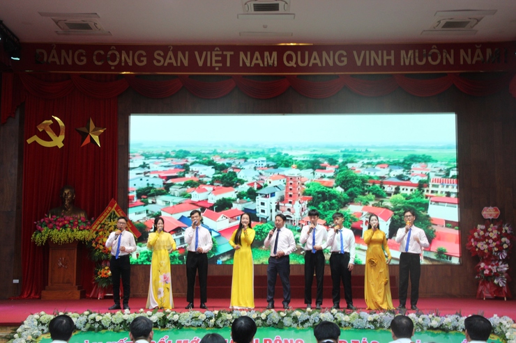Chúc mừng Đại hội Đại biểu Hội Nông dân xã Thạch Thất lần thứ I, nhiệm kỳ 2025-2030 thành công tốt đẹp
- Ảnh 19.