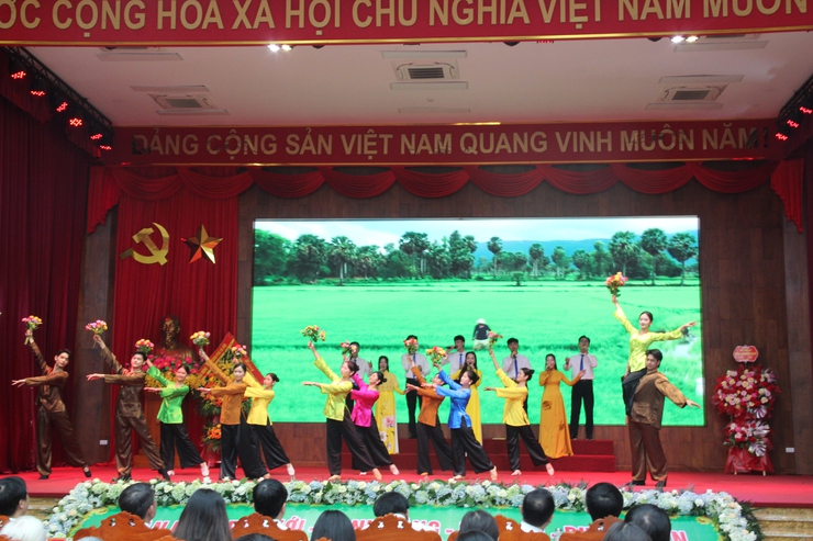 Chúc mừng Đại hội Đại biểu Hội Nông dân xã Thạch Thất lần thứ I, nhiệm kỳ 2025-2030 thành công tốt đẹp
- Ảnh 20.