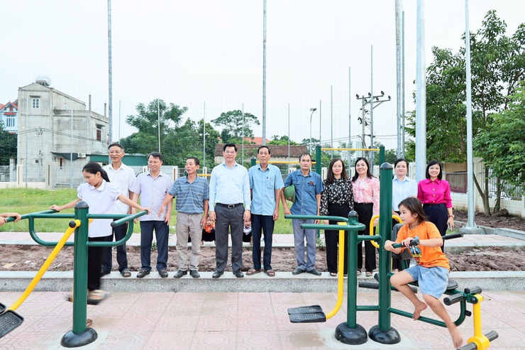 Thôn Ứng Hòa xã Quảng Bị: Khánh thành công trình sân chơi thể dục thể thao ngoài trời- Ảnh 4.