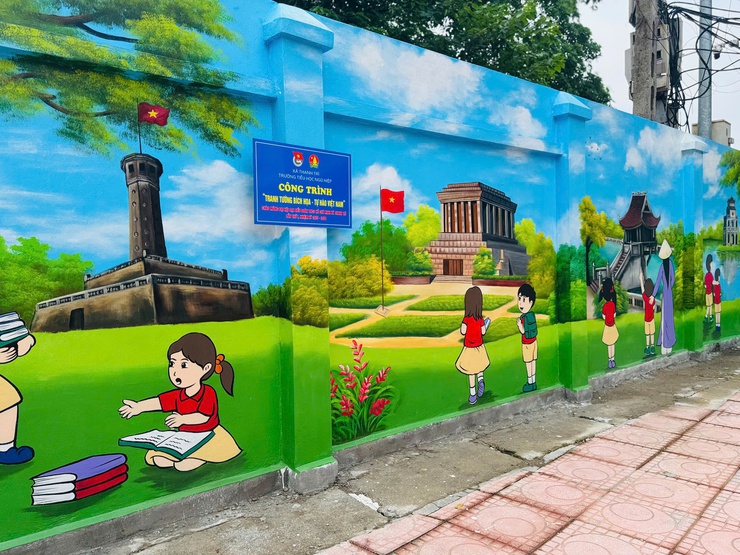 Gắn biển công trình thanh niên "Tranh tường bích họa - Tự hào Việt Nam" tại trường Tiểu học Ngũ Hiệp- Ảnh 5.