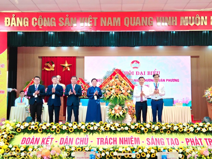 Đồng chí Đỗ Thiện Đức là Chủ tịch Ủy ban Mặt trận Tổ quốc Việt Nam phường Xuân Phương- Ảnh 1.