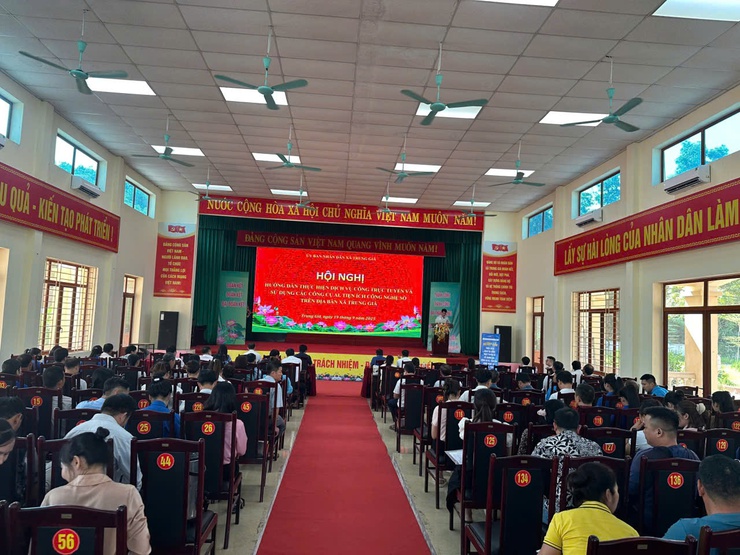 Xã Trung Giã: Hướng dẫn thực hiện dịch vụ công trực tuyến và sử dụng các công cụ AI, tiện ích công nghệ số- Ảnh 2.