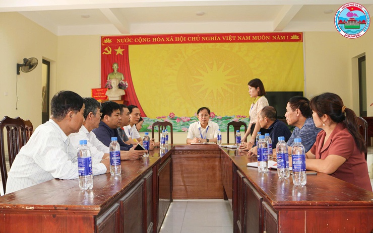 ĐOÀN SỐ 1 KIỂM TRA, CHẤM ĐIỂM CUỘC THI “GIỮ GÌN THÔN SÁNG, XANH, SẠCH, ĐẸP, AN TOÀN” THÁNG 9/2025- Ảnh 4.