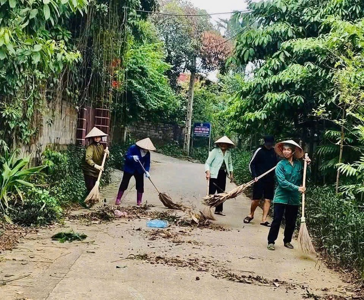Các chi hội phụ nữ xã Yên Bài ra quân tổng vệ sinh môi trường chào mừng Đại hội Đại biểu Hội Liên hiệp Phụ nữ xã lần thứ I, nhiệm kỳ 2025 – 2030- Ảnh 5.