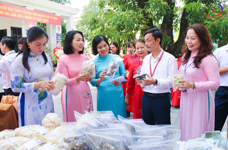 Hội Nông dân xã Quốc Oai “ Đoàn kết – Đổi mới – Hợp tác – Phát triển vì quê hương giàu đẹp, văn minh, hiện đại”- Ảnh 8.