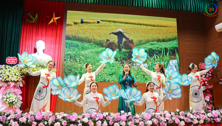 Hội Nông dân xã Quốc Oai “ Đoàn kết – Đổi mới – Hợp tác – Phát triển vì quê hương giàu đẹp, văn minh, hiện đại”- Ảnh 22.