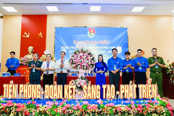 TUỔI TRẺ KIM LIÊN XUNG KÍCH, SÁNG TẠO, TRÁCH NHIỆM, TIÊN PHONG TRONG CHUYỂN ĐỔI SỐ, GÓP PHẦN XÂY DỰNG PHƯỜNG PHÁT TRIỂN BỀN VỮNG TRONG KỶ NGUYÊN MỚI- Ảnh 5.