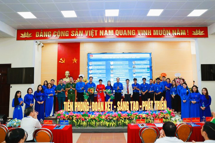 TUỔI TRẺ KIM LIÊN XUNG KÍCH, SÁNG TẠO, TRÁCH NHIỆM, TIÊN PHONG TRONG CHUYỂN ĐỔI SỐ, GÓP PHẦN XÂY DỰNG PHƯỜNG PHÁT TRIỂN BỀN VỮNG TRONG KỶ NGUYÊN MỚI- Ảnh 6.