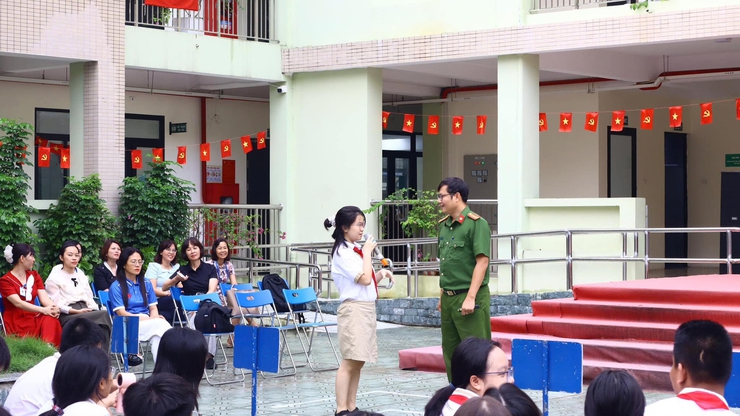 Chương trình tuyên truyền giáo dục pháp luật cho học sinh- Ảnh 2.
