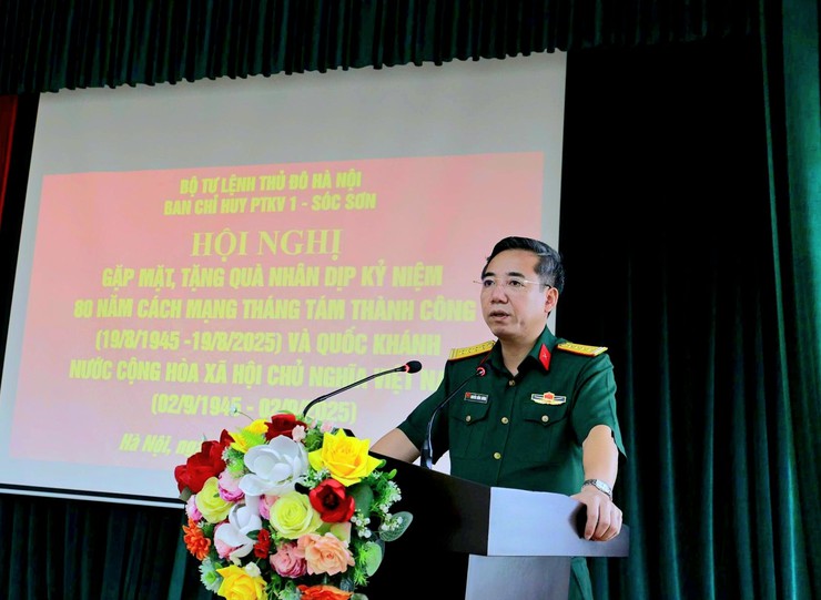 GẶP MẶT, TẶNG QUÀ KỶ NIỆM 80 NĂM CÁCH MẠNG THÁNG TÁM VÀ QUỐC KHÁNH NƯỚC CỘNG HÒA XÃ HỘI CHỦ NGHĨA VIỆT NAM- Ảnh 7.