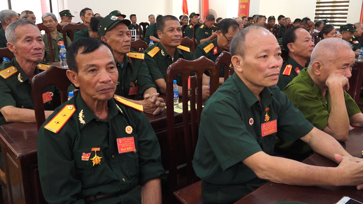 ĐẠI HỘI ĐẠI BIỂU HỘI CỰU CHIẾN BINH XÃ DÂN HOÀ LẦN THỨ VIII, NHIỆM KỲ 2025-2030: Phát huy bản chất “Bộ đội Cụ Hồ”, xây dựng tổ chức Hội vững mạnh toàn diện.- Ảnh 10.