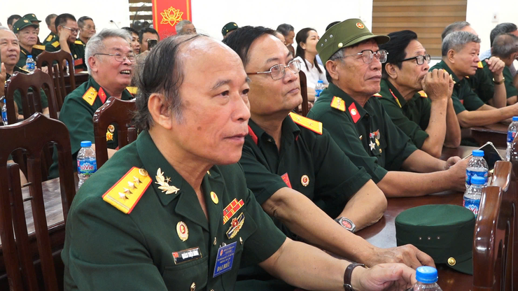 ĐẠI HỘI ĐẠI BIỂU HỘI CỰU CHIẾN BINH XÃ DÂN HOÀ LẦN THỨ VIII, NHIỆM KỲ 2025-2030: Phát huy bản chất “Bộ đội Cụ Hồ”, xây dựng tổ chức Hội vững mạnh toàn diện.- Ảnh 12.