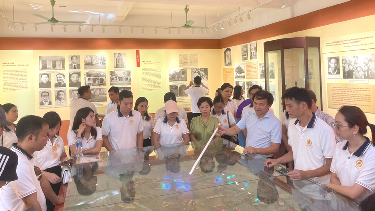 TRƯỜNG ĐÀO TẠO CÁN BỘ LÊ HỒNG PHONG TỔ CHỨC ĐI THỰC TẾ TẠI XÃ ỨNG HOÀ.- Ảnh 4.