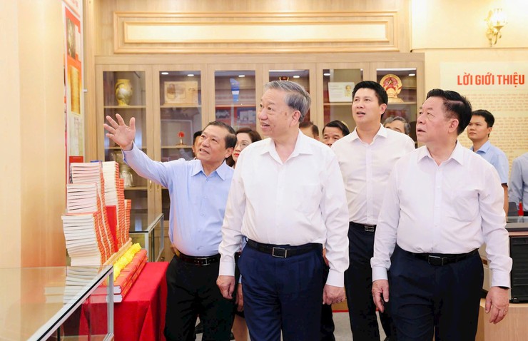 Nâng cao chất lượng sinh hoạt chi bộ "Mệnh lệnh chính trị" để Đảng ta mạnh từ gốc- Ảnh 10.