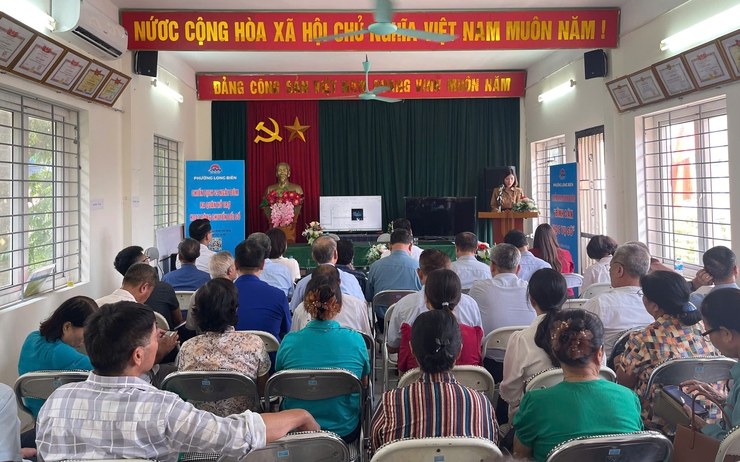 Phường Long Biên tổ chức thăm, làm việc với các Tổ dân phố về nội dung chuyển đổi số và Cuộc thi “Long Biên Xanh - Sạch - Đẹp” năm 2025- Ảnh 2.