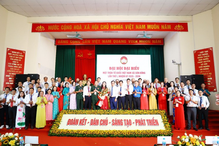 Sơn Đồng: 57 ông, bà được hiệp thương cử vào Ủy ban MTTQ xã nhiệm kỳ 2025 - 2030- Ảnh 12.
