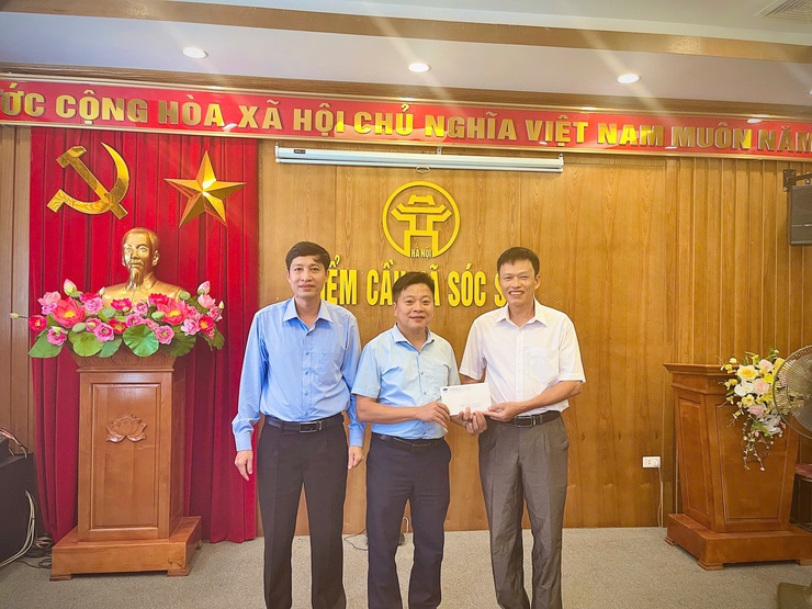 QUỸ BẢO TRỢ TRẺ EM XÃ SÓC SƠN TIẾP NHẬN ỦNG HỘ 10 TRIỆU ĐỒNG - Ảnh 1.
