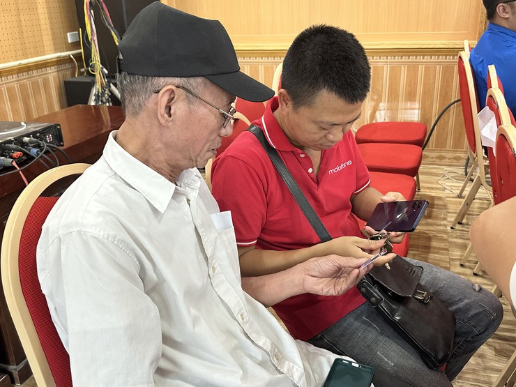 Hội nghị tập huấn kiến thức, kỹ năng số cho thành viên Tổ chuyển đổi số cộng đồng và thành viên tổ An ninh trật tự trên địa bàn xã Đại Thanh- Ảnh 4.