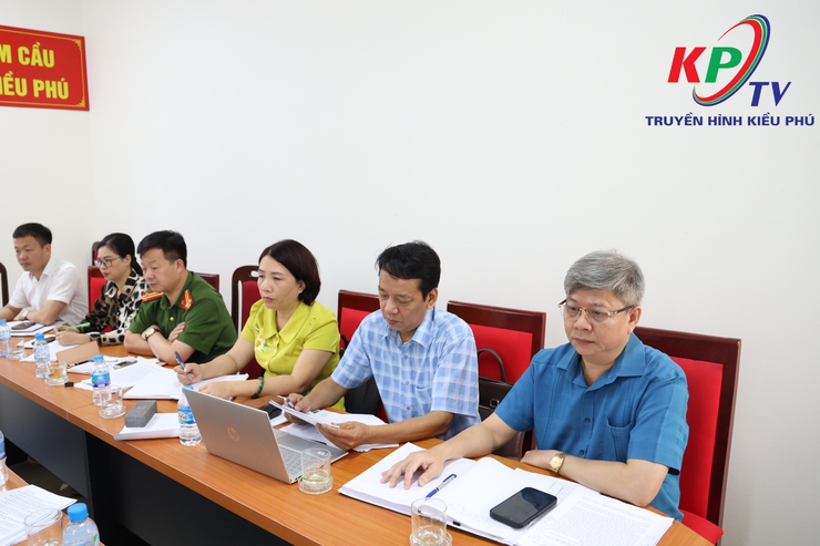 Ban thường vụ Đảng uỷ xã Kiều Phú tổ chức hội nghị triển khai, quán triệt một số nhiệm vụ trọng tâm trong những tháng cuối năm 2025- Ảnh 2.
