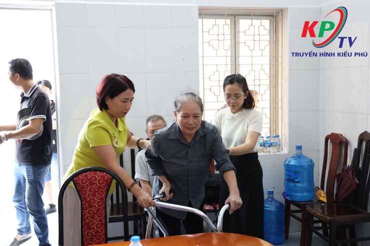 Xã Kiều Phú tổ chức hội nghị xét xác định mức độ khuyết tật cho 75 đối tượng- Ảnh 5.