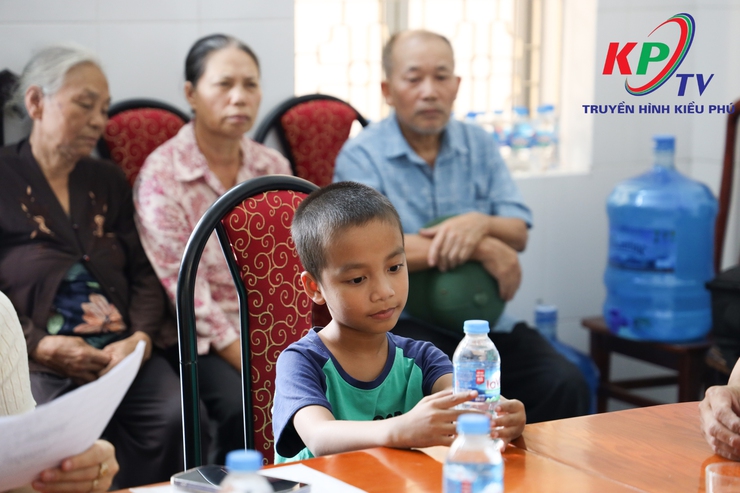 Xã Kiều Phú tổ chức hội nghị xét xác định mức độ khuyết tật cho 75 đối tượng- Ảnh 11.