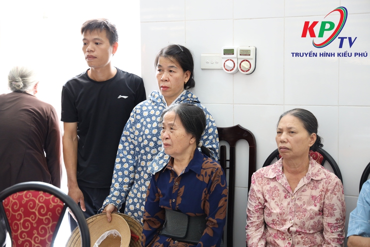 Xã Kiều Phú tổ chức hội nghị xét xác định mức độ khuyết tật cho 75 đối tượng- Ảnh 7.