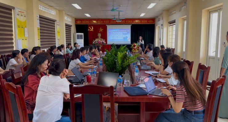 XÃ THANH TRÌ TỔ CHỨC HỘI THẢO CHUYÊN ĐỀ
“SỐ HOÁ HÔM NAY – THÀNH CÔNG NGÀY MAI”
- BƯỚC TIẾN MỚI TRONG CHUYỂN ĐỔI SỐ GIÁO DỤC- Ảnh 2.
