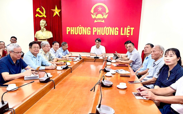 Cử tri phường Phương Liệt kiến nghị với Đoàn đại biểu Quốc hội TP. Hà Nội, đơn vị bầu cử số 3 trước kỳ họp thứ 10 - Quốc hội khóa XV- Ảnh 1.