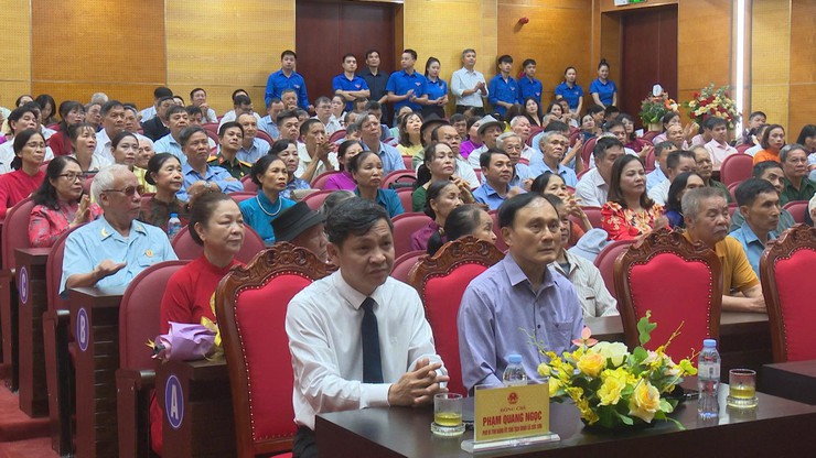 140 ĐẢNG VIÊN ĐẢNG BỘ XÃ SÓC SƠN ĐƯỢC TẶNG, TRUY TẶNG HUY HIỆU ĐẢNG ĐỢT 02/9/2025- Ảnh 7.
