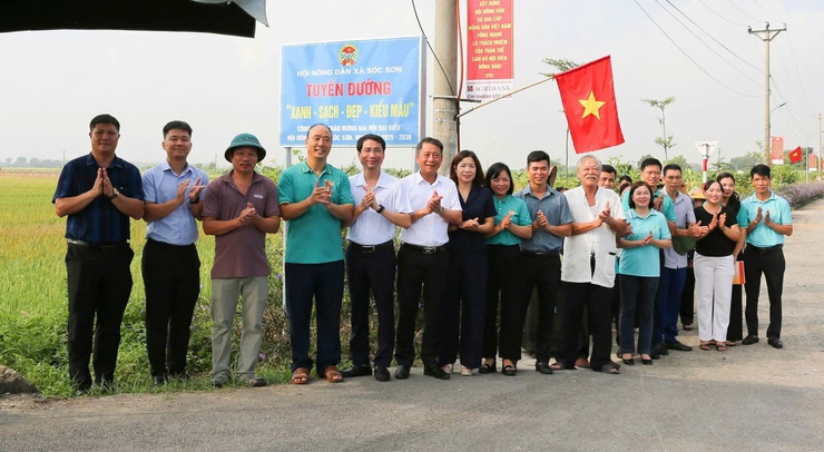 HỘI NÔNG DÂN XÃ SÓC SƠN: GẮN BIỂN 02 PHẦN VIỆC Ý NGHĨA CHÀO MỪNG ĐẠI HỘI ĐẠI BIỂU MTTQ VÀ ĐẠI HỘI ĐẠI BIỂU HỘI NÔNG DÂN XÃ LẦN THỨ I, NHIỆM KỲ 2025-2030  - Ảnh 1.