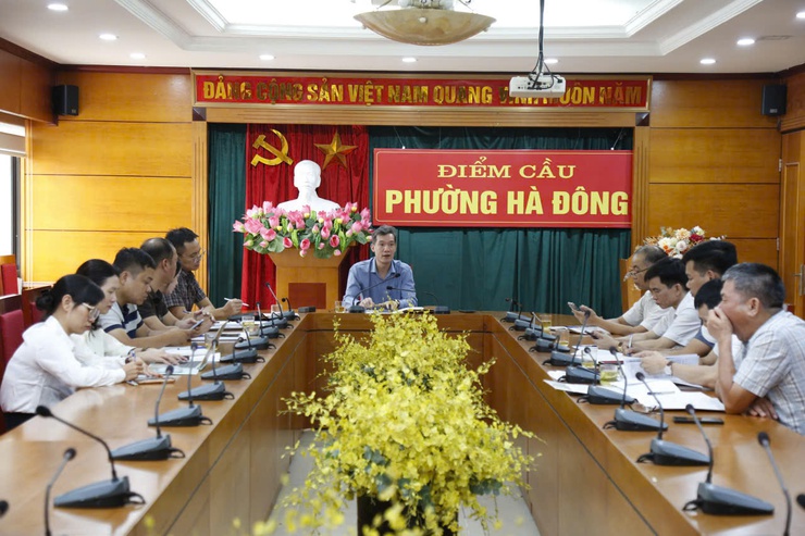 Ban chỉ huy Phòng thủ dân sự phường Hà Đông triển khai các biện pháp phòng chống Bão số 9 Ragasa trên địa bàn- Ảnh 1.