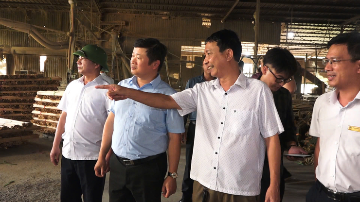 Thường trực Đảng ủy xã Dân Hòa thăm, làm việc với các mô hình nông dân tiêu biểu: Động lực phát triển kinh tế địa phương
- Ảnh 5.