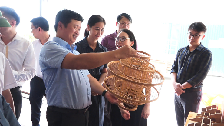 Thường trực Đảng ủy xã Dân Hòa thăm, làm việc với các mô hình nông dân tiêu biểu: Động lực phát triển kinh tế địa phương
- Ảnh 8.