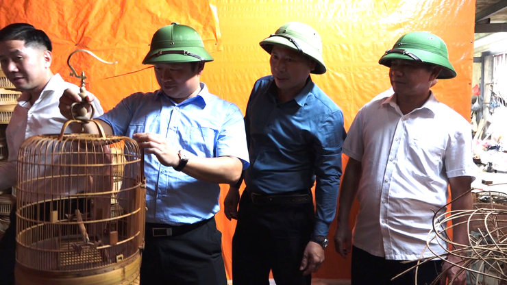 Thường trực Đảng ủy xã Dân Hòa thăm, làm việc với các mô hình nông dân tiêu biểu: Động lực phát triển kinh tế địa phương
- Ảnh 9.