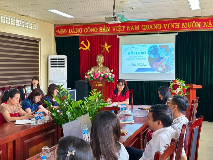 XÃ THANH TRÌ TỔ CHỨC HỘI THẢO CHUYÊN ĐỀ
“SỐ HOÁ HÔM NAY – THÀNH CÔNG NGÀY MAI”
- BƯỚC TIẾN MỚI TRONG CHUYỂN ĐỔI SỐ GIÁO DỤC- Ảnh 1.