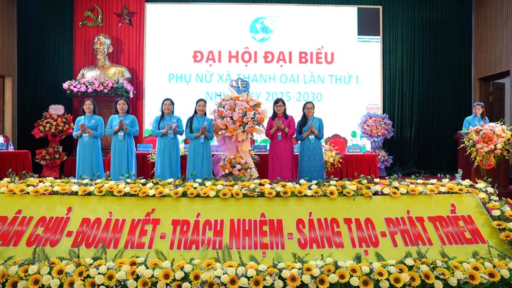 Đại hội đại biểu Phụ nữ xã Thanh Oai lần thứ I, nhiệm kỳ 2025 - 2030 - "Đoàn kết – Sáng tạo – Tự tin – Phát triển"- Ảnh 6.