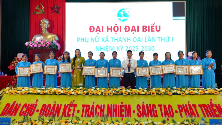 Đại hội đại biểu Phụ nữ xã Thanh Oai lần thứ I, nhiệm kỳ 2025 - 2030 - "Đoàn kết – Sáng tạo – Tự tin – Phát triển"- Ảnh 13.