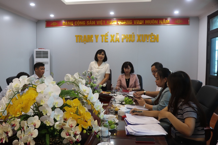Thường trực HĐND xã giám sát công tác tổ chức hoạt động của Trạm y tế xã Phú xuyên- Ảnh 3.