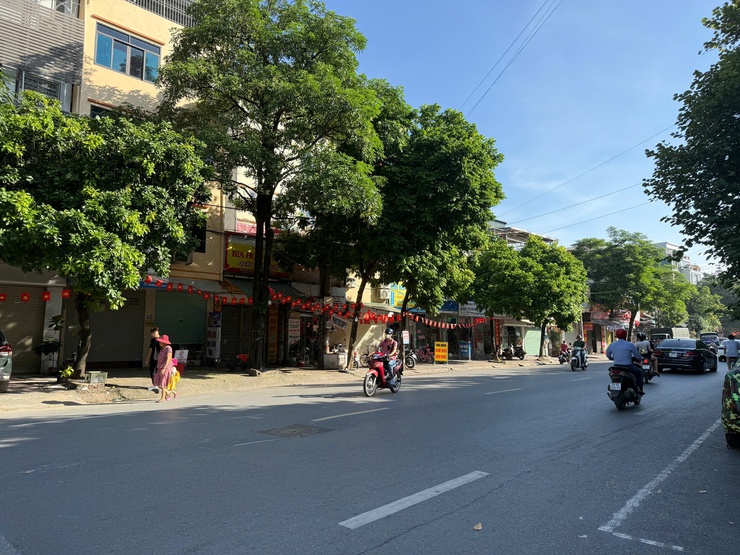 Hà Nội ngày 24/9: ngày nắng, đêm mưa vừa, mưa to và dông- Ảnh 1.