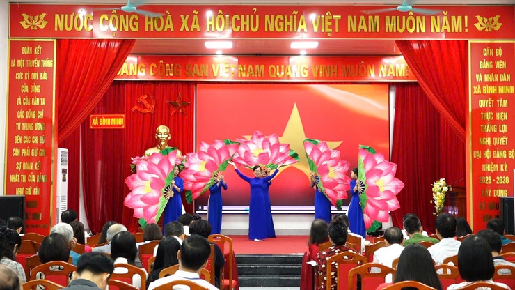 Đảng ủy xã Bình Minh tổ chức hội nghị tổng kết công tác tổ chức Đại hội đại biểu Đảng bộ xã lần thứ I, nhiệm kỳ 2025 – 2030; và tổng kết một số nhiệm vụ trọng tâm- Ảnh 2.