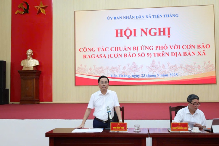 Xã Tiến Thắng tổ chức hội nghị chuẩn bị ứng phó với cơn bão Ragasa (cơn bão số 9)- Ảnh 1.