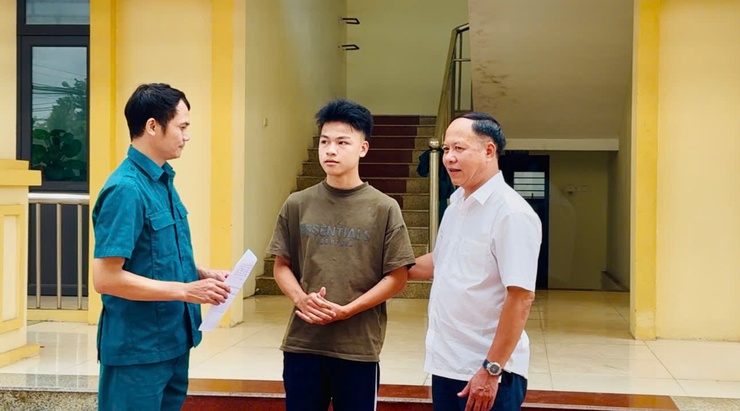 Sôi nổi phong trào tình nguyện nhập ngũ ở Tam Hưng- Ảnh 4.