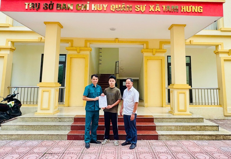Sôi nổi phong trào tình nguyện nhập ngũ ở Tam Hưng- Ảnh 6.