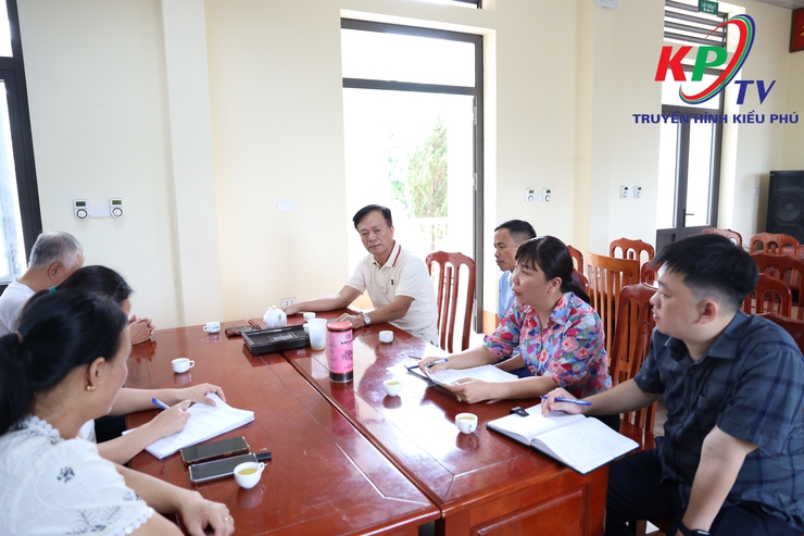 Xã Kiều Phú chính thức khởi động lại công tác kiểm tra, chấm điểm Cuộc thi “Giữ gìn đường làng, ngõ xóm, Thôn Sáng - xanh - sạch - đẹp và an toàn” năm 2025- Ảnh 11.