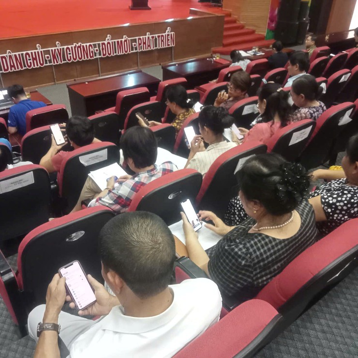 Phường Hoàng Liệt tổ chức hội nghị triển khai kế hoạch và tập huấn công tác “Bình dân học vụ số” trên địa bàn phường Hoàng Liệt- Ảnh 2.