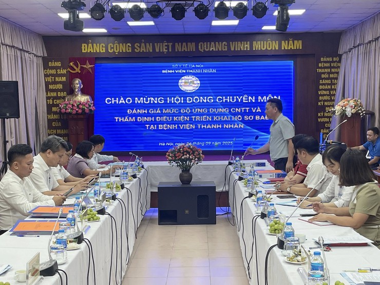 Bệnh viện Thanh Nhàn được công nhận đủ điều kiện triển khai hồ sơ bệnh án điện tử- Ảnh 1.
