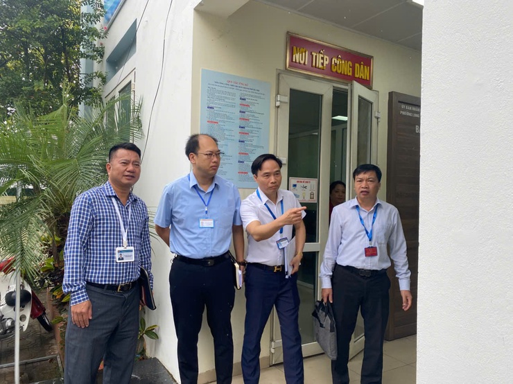 Ban Văn hóa – Xã hội Hội đồng nhân dân phường khảo sát công tác vận hành và hoạt động của điểm phục vụ hành chính công- Ảnh 5.
