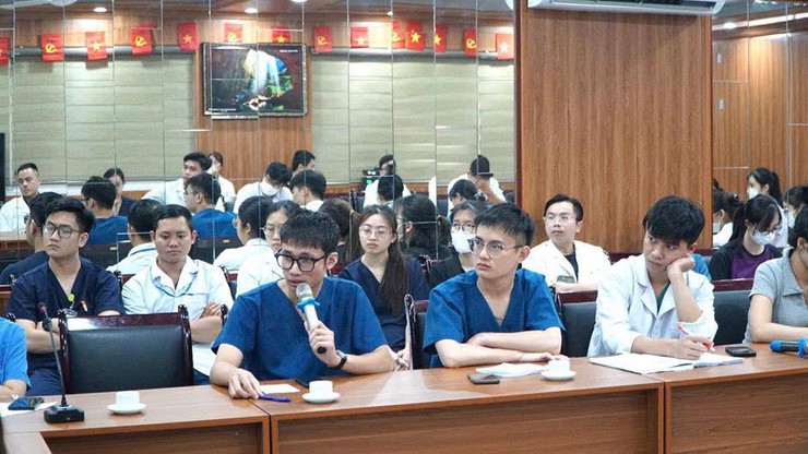 BVĐK Hòe Nhai sinh hoạt chuyên đề tiếp cận - chẩn đoán và xử trí cấp cứu co giật, ngừng thở, ngừng tim- Ảnh 1.