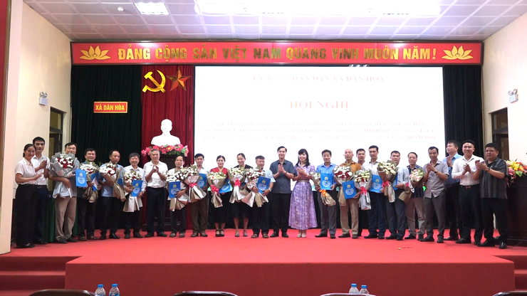 HỘI NGHỊ CÔNG BỐ VÀ TRAO QUYẾT ĐỊNH NGHỈ HƯU TRƯỚC TUỔI, NGHỈ THÔI VIỆC THEO NGHỊ ĐỊNH 178 VÀ NGHỊ ĐỊNH 67 CỦA CHÍNH PHỦ- Ảnh 2.